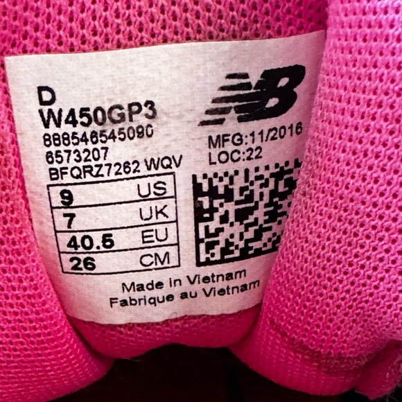 New Balance Women's Charcoal and Pink Sneakers - Picture 6 of 7